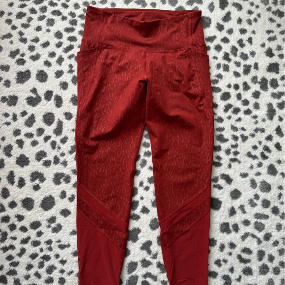 Women’s Old Navy Burnt Orange Performance Leggings - Size Large - Picture 8 of 8